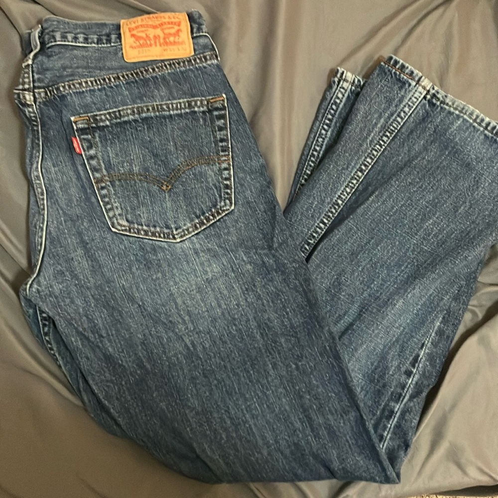 Men’s Levi Blue Jeans